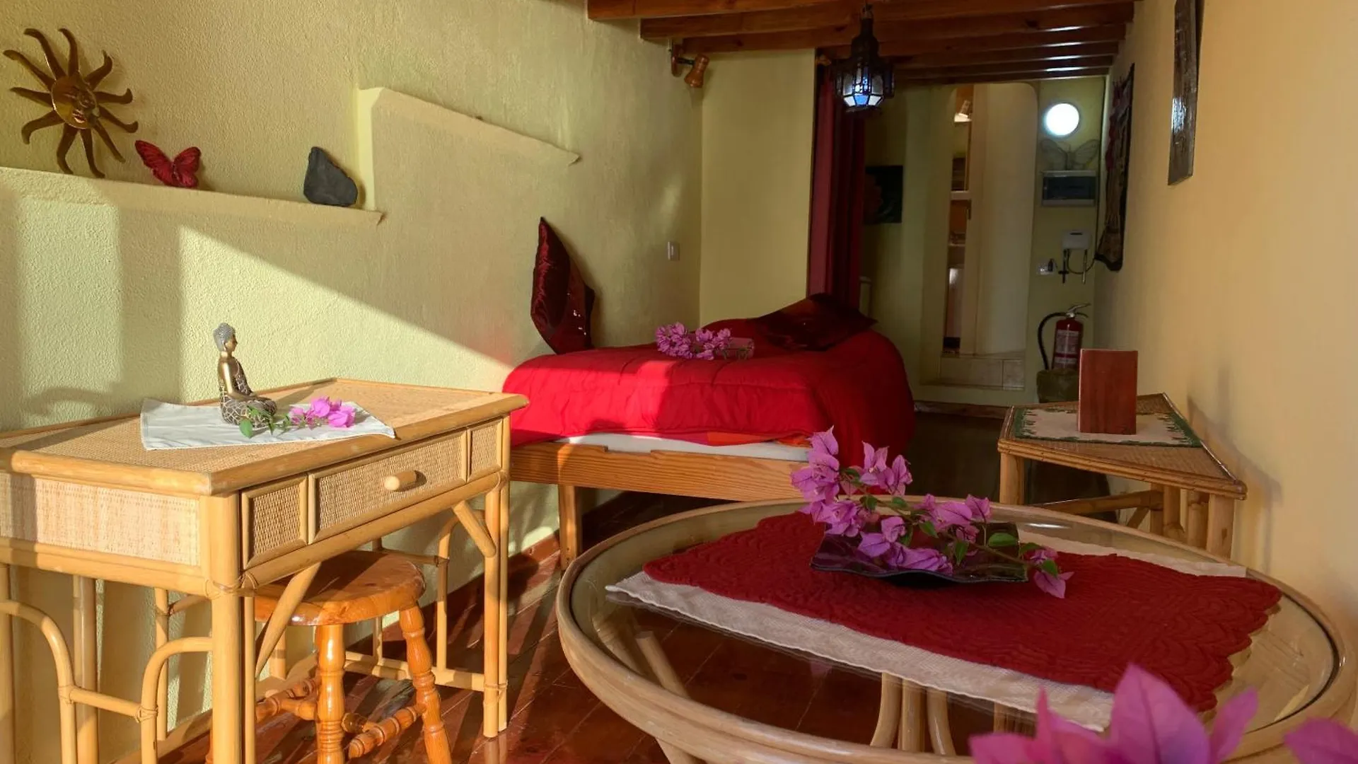 Willkommen Im Paradies - Welcome In Paradise - Bienvenidos Al Paraiso La Matanza De Acentejo 0*,  Espagne